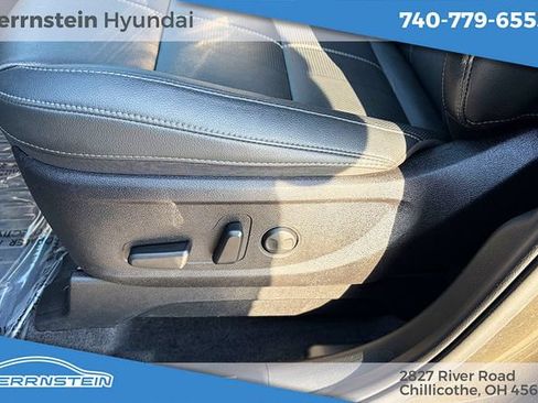 Used 2024 Kia Telluride EX w/ EX Captain's Chair Package AWD/4WD image 15