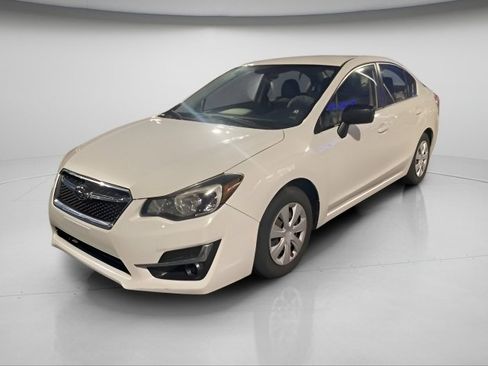 Used 2015 Subaru Impreza 2.0i image 2