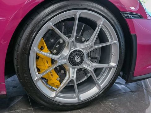 Used 2022 Porsche 911 GT3 image 17