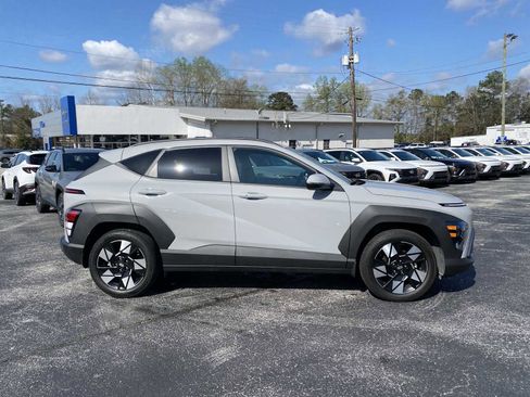 Certified 2025 Hyundai Kona SEL image 4