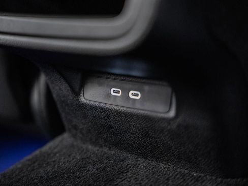 Used 2025 Mercedes-Benz E 350 4MATIC Sedan image 38