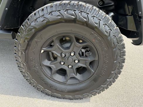 Used 2021 Jeep Wrangler Unlimited Rubicon 4xe w/ Steel Bumper Group image 17