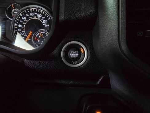 Used 2022 RAM 2500 Tradesman image 25