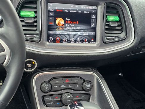 Used 2017 Dodge Challenger R/T Scat Pack w/ Leather Interior Group image 33