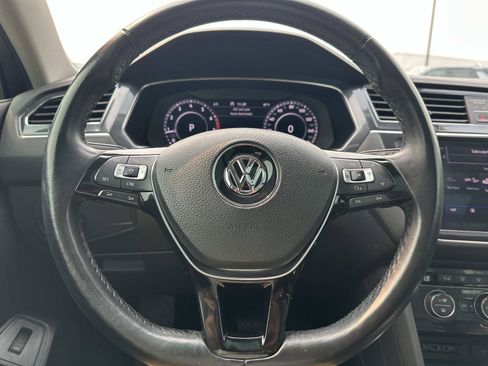 Used 2018 Volkswagen Tiguan SEL Premium AWD/4WD image 20