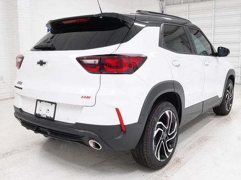 New 2026 Chevrolet TrailBlazer RS w/ Convenience Package FWD image 5
