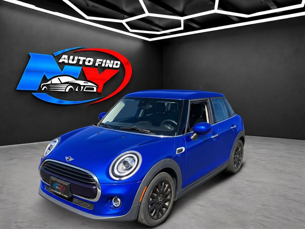 Used 2021 MINI Cooper 4-Door Hardtop FWD image 1
