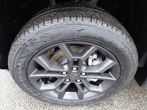 New 2025 Jeep Grand Cherokee Limited w/ MOPAR Finishing Package image 11