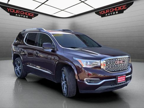 Used 2017 GMC Acadia Denali w/ Technology Package image 11
