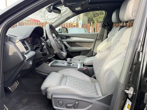 Used 2018 Audi SQ5 Premium Plus w/ S Sport Package image 11