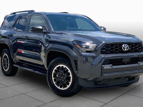 Used 2025 Toyota 4Runner TRD Off-Road Premium AWD/4WD image 3