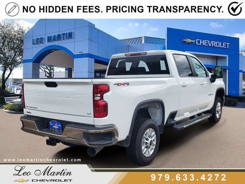 Used 2026 Chevrolet Silverado 2500 LT AWD/4WD image 3