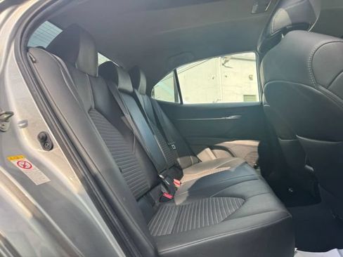 Used 2019 Toyota Camry SE FWD image 23