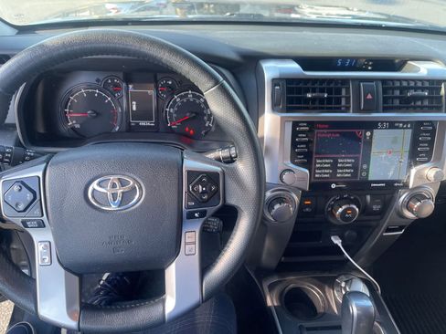 Used 2023 Toyota 4Runner SR5 AWD/4WD image 8