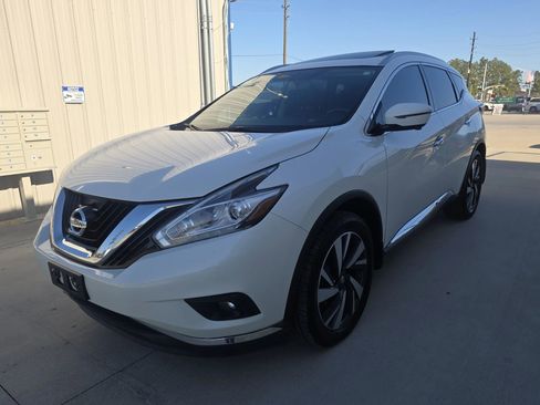 Used 2018 Nissan Murano Platinum image 3