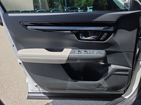 Used 2026 Honda CR-V EX-L image 17