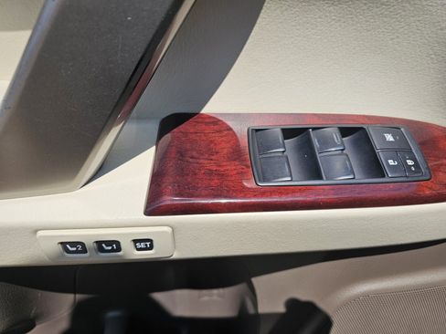 Used 2012 Lexus GX 460 w/ Comfort Plus Pkg AWD/4WD image 13