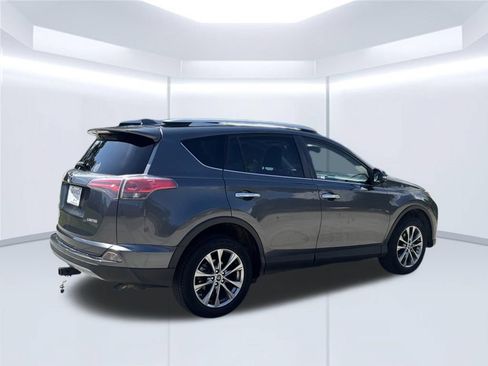 Used 2017 Toyota RAV4 Limited FWD image 5