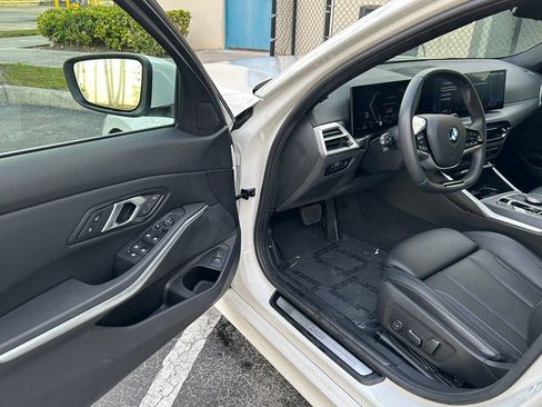 Used 2025 BMW 330i Sedan RWD image 15