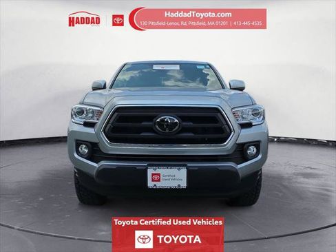 Certified 2023 Toyota Tacoma SR5 AWD/4WD image 9
