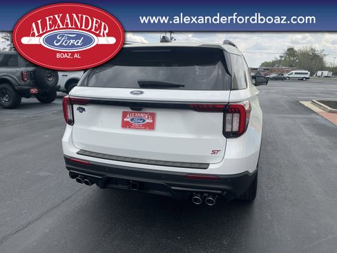 New 2026 Ford Explorer ST image 6