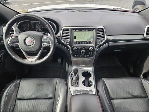 Used 2018 Jeep Grand Cherokee Trailhawk w/ Trailhawk Luxury Group AWD/4WD image 23