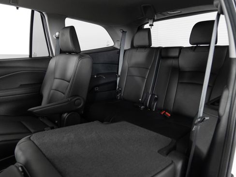 Used 2022 Honda Pilot Touring image 18