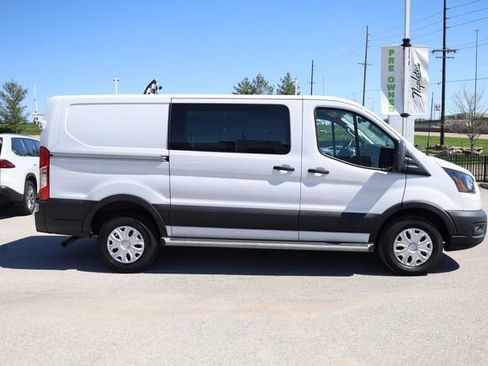 Used 2024 Ford Transit 250 Low Roof w/ Exterior Upgrade Package RWD image 4