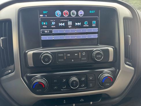 Used 2017 GMC Sierra 1500 SLE w/ SLE Value Package image 23