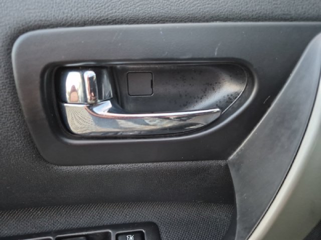 Used 2011 Nissan Rogue S AWD/4WD image 12