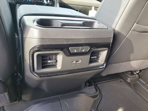 Used 2025 GMC Sierra 1500 AT4 w/ AT4 Premium Package AWD/4WD image 16