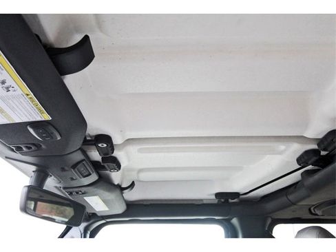 Used 2022 Jeep Gladiator Overland image 27