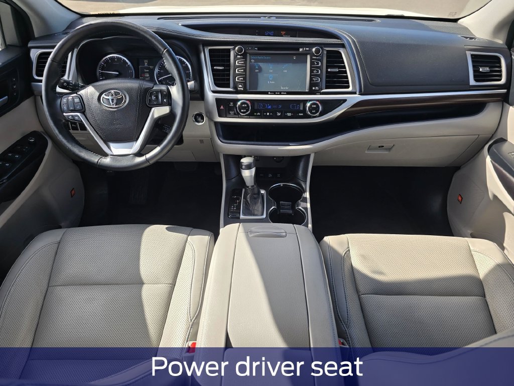 Used 2016 Toyota Highlander Limited AWD/4WD image 10