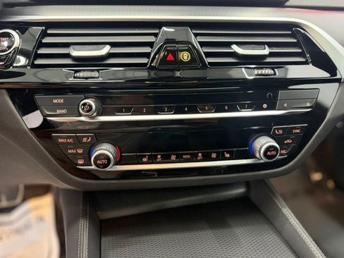 Used 2023 BMW 530i xDrive w/ M Sport Package AWD/4WD image 32