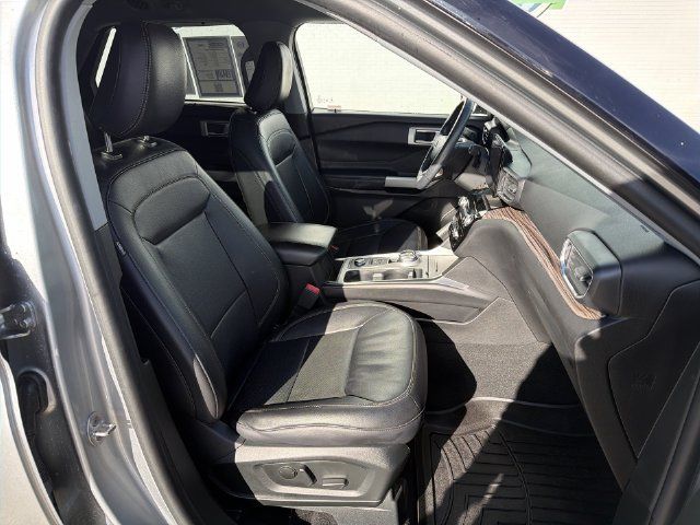 Used 2023 Ford Explorer Limited AWD/4WD image 27