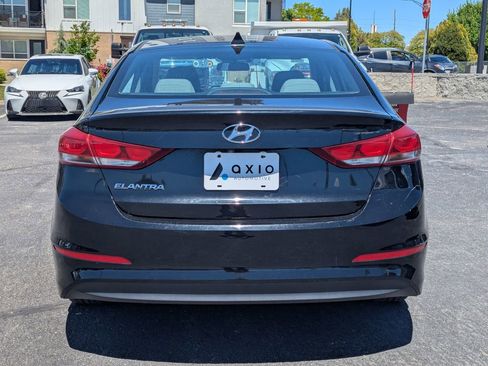 Used 2018 Hyundai Elantra SEL FWD image 6