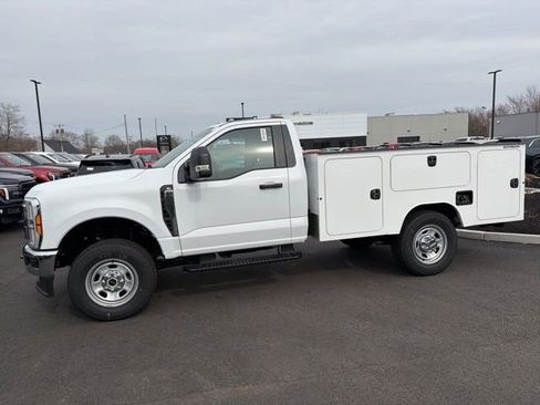 New 2026 Ford F350 XL w/ XL Chrome Package image 7