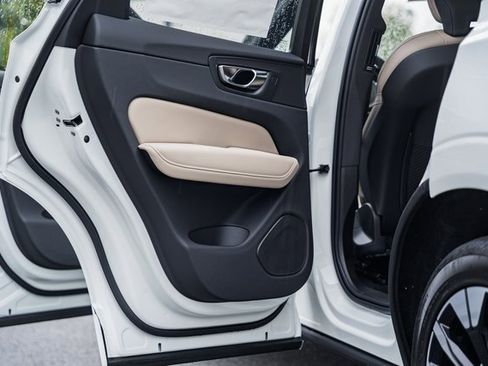 New 2026 Volvo XC60 B5 Plus w/ Protection Package Premier image 33