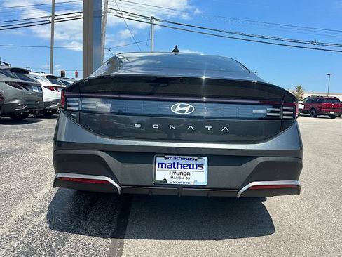 New 2026 Hyundai Sonata SE FWD image 6