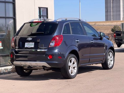 Used 2014 Chevrolet Captiva Sport LTZ FWD image 5