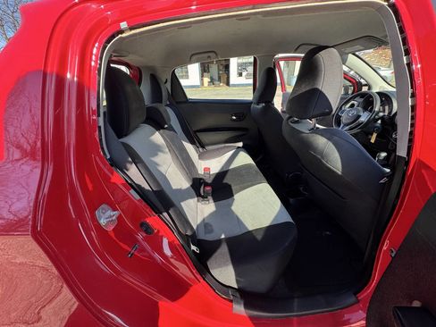 Used 2014 Toyota Yaris LE image 52