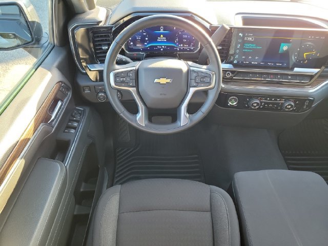 Certified 2024 Chevrolet Silverado 1500 LT AWD/4WD image 11