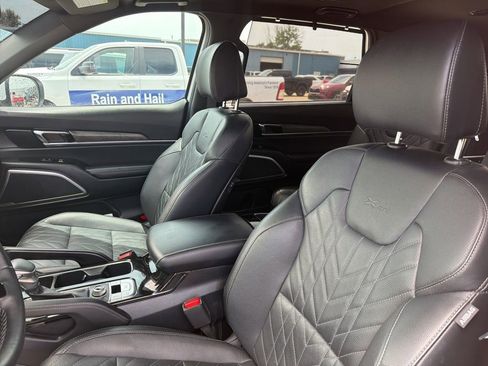 Used 2025 Kia Telluride AWD image 5