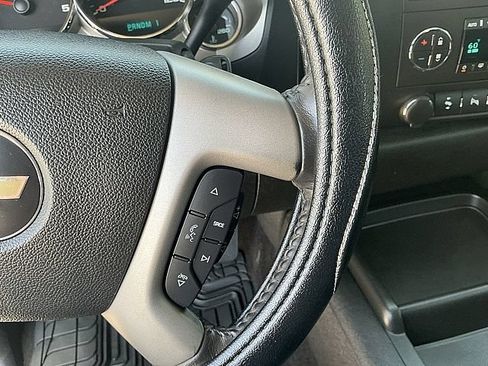 Used 2009 Chevrolet Silverado 2500 LT w/ Exterior Plus Package RWD image 20