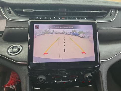 Certified 2021 Jeep Grand Cherokee L Limited image 18