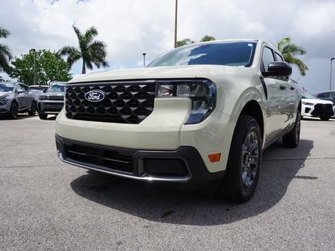 Certified 2025 Ford Maverick XLT w/ Equipment Group 302A AWD/4WD image 23