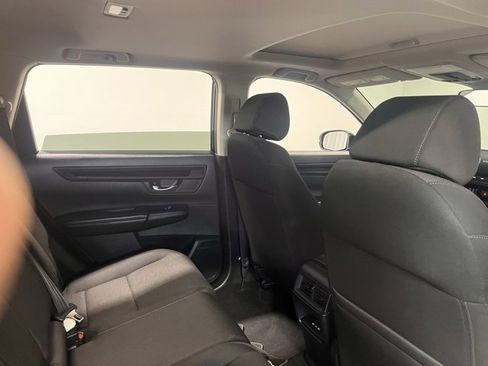 Used 2025 Honda CR-V EX image 13