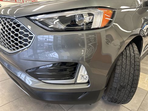 Used 2024 Ford Edge SEL w/ Convenience Package image 17