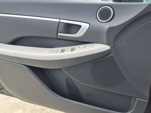 Used 2025 Hyundai Sonata SEL FWD image 18