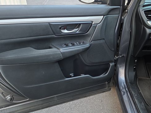 Used 2019 Honda CR-V LX image 11